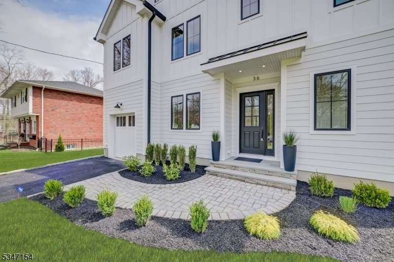 Home built by Geiss Custom Builders at 36 UNIVERSITY AVE