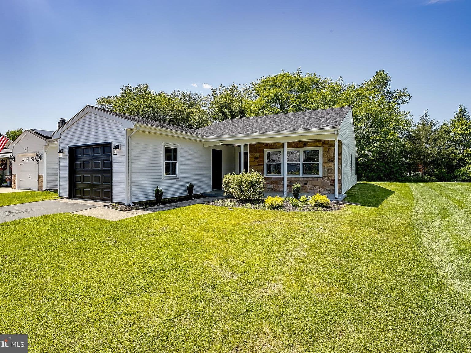 Home built by H&M Construction Group at 39 HEATHER PL