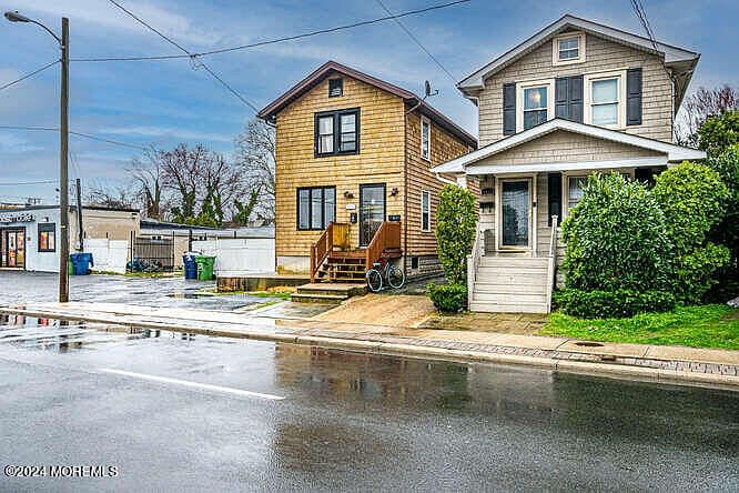 Home built by Roger Mumford Homes at 1412 CORLIES AVE