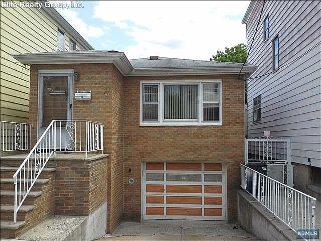 Home built by S&A Developers at 421 WILLIAM ST