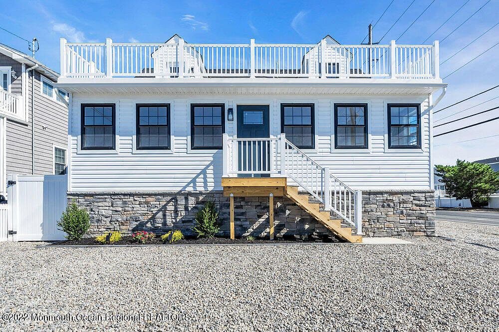 Home built by Silverman Building at 113 NEW JERSEY AVE