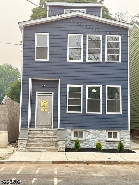 Home built by Washington Bay Group at 865 S 18TH ST