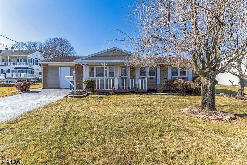 Home built by Beacon Homes of NJ at 498 RINGWOOD AVE
