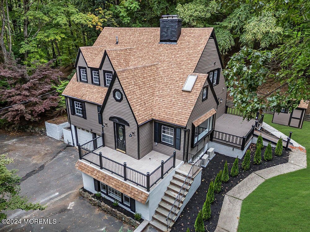 Home built by Bellie Holdings at 190 MOUNTAIN AVE