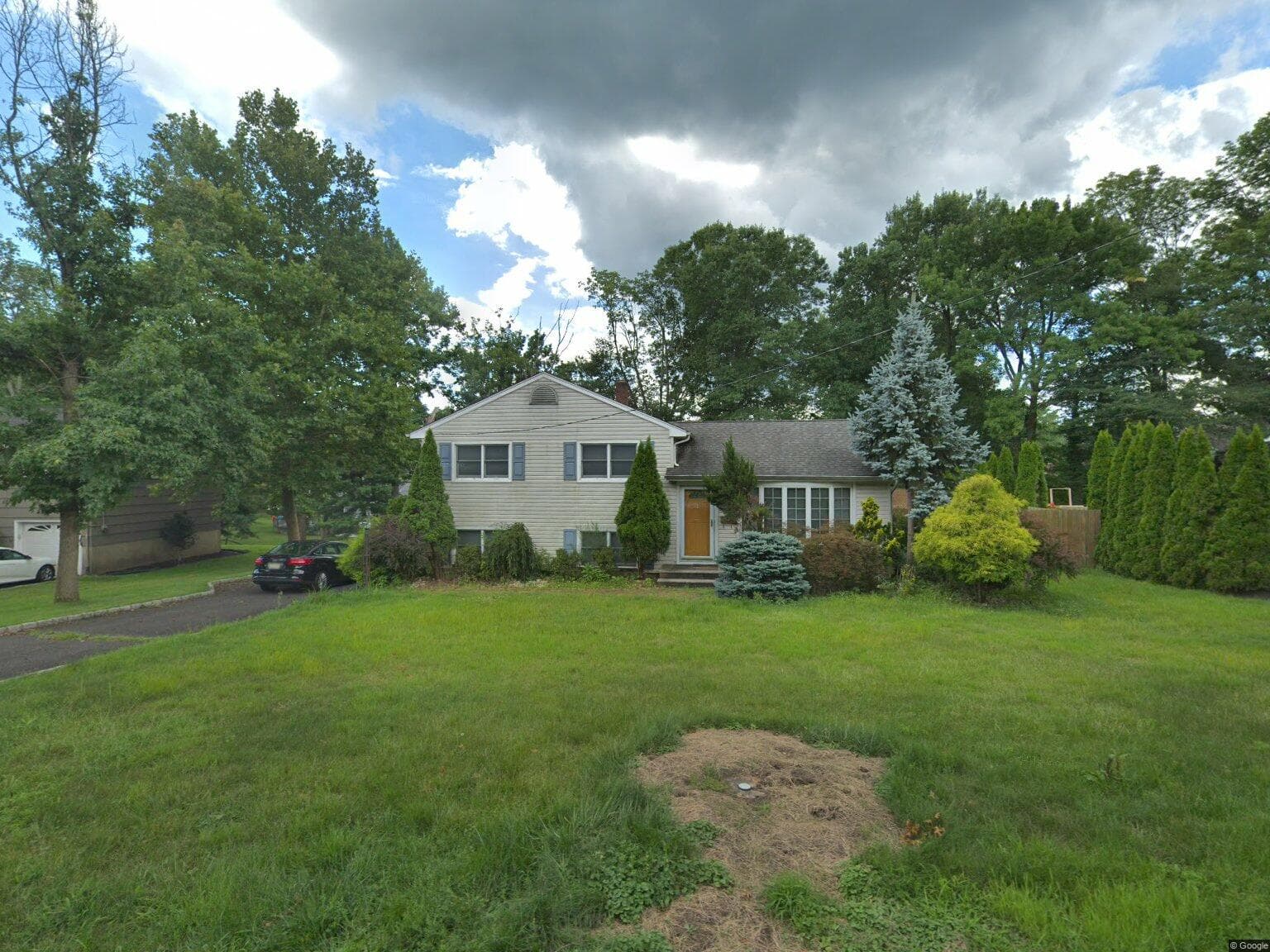 Home built by Blue Wave Construction and Development at 1274 WHITE OAK RD
