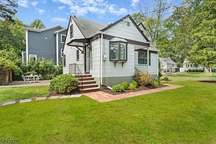 Home built by Needle Point Homes at 1520 BOULEVARD