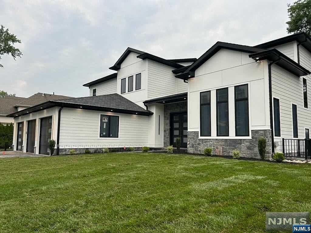 Home built by Lumaj Builders at 11 OAK AVE