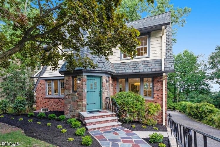Home built by RGH Development Company at 70 HARDING DR