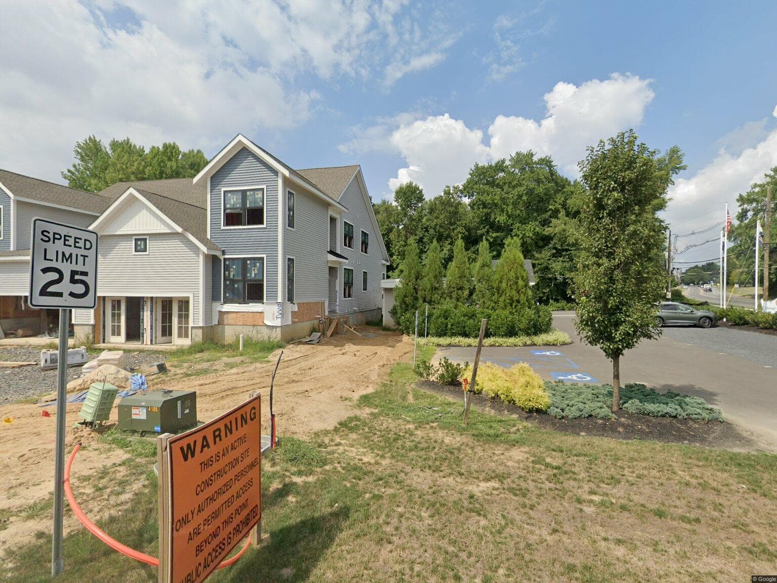 Home built by Sharbell at 3 SPORTSMAN BLVD