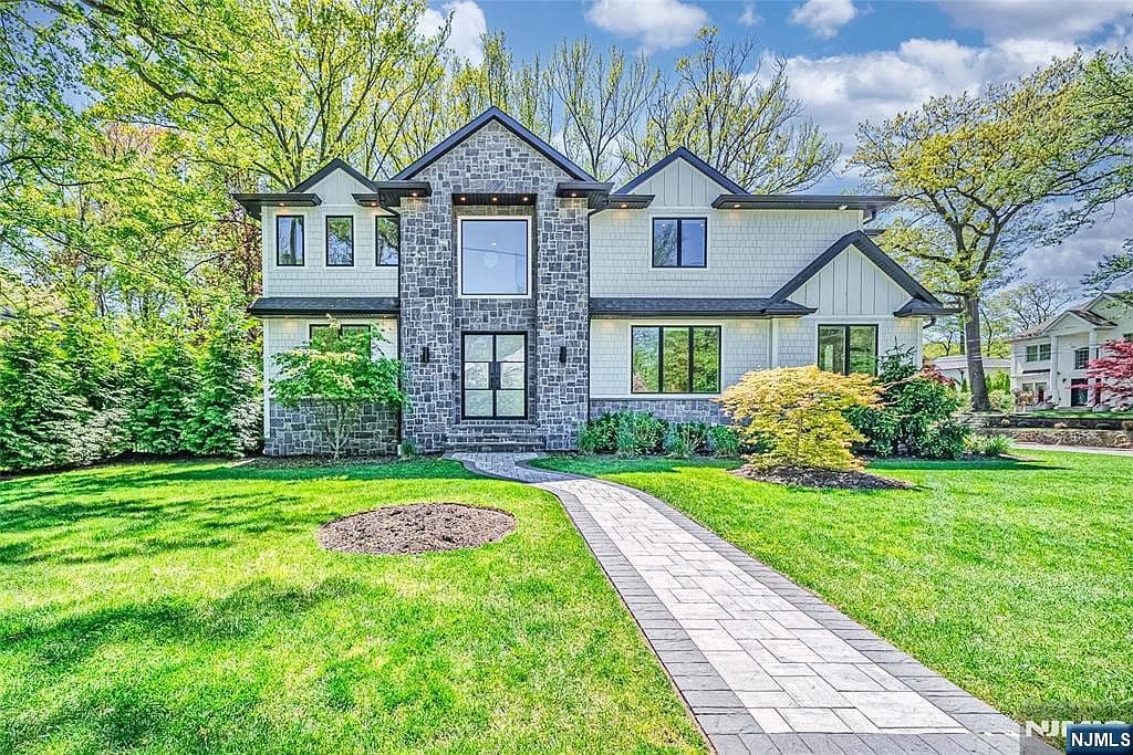 Home built by Tandor Development at 24 EDGEWOOD ST