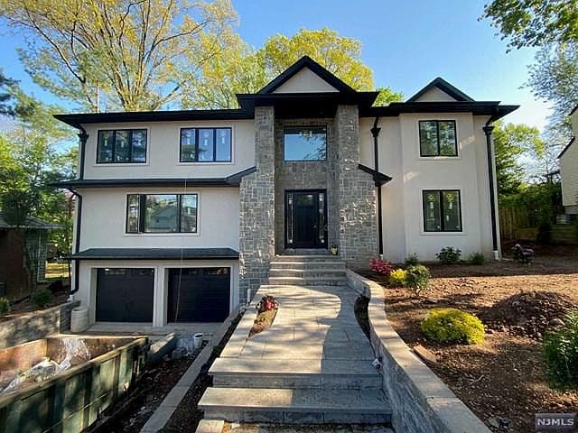 Home built by Cardinal Estates at 130 NEWCOMB RD