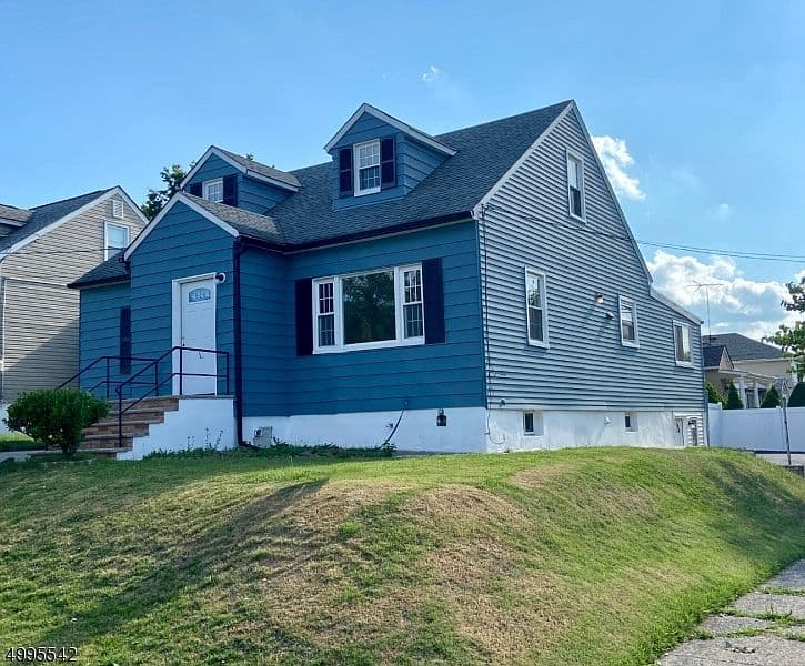 Home built by Rock Hammer Investments at 136 VERNON AVE
