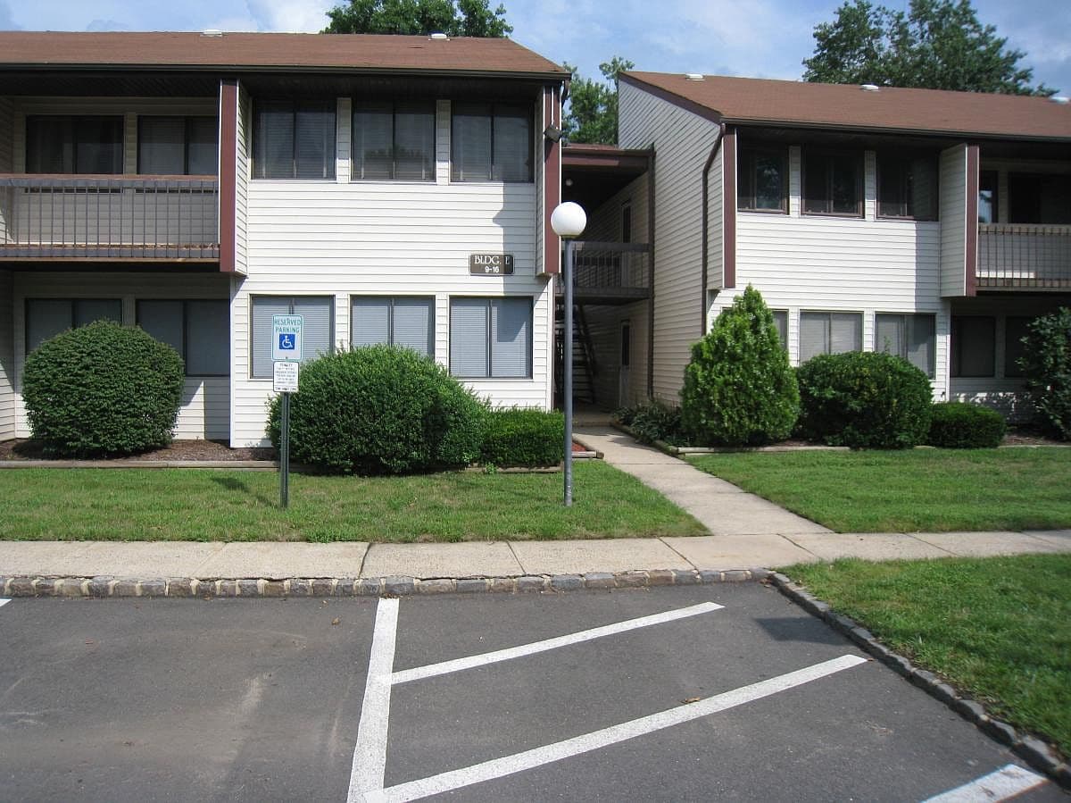 Home built by Avon Builders at E13 AVON DR
