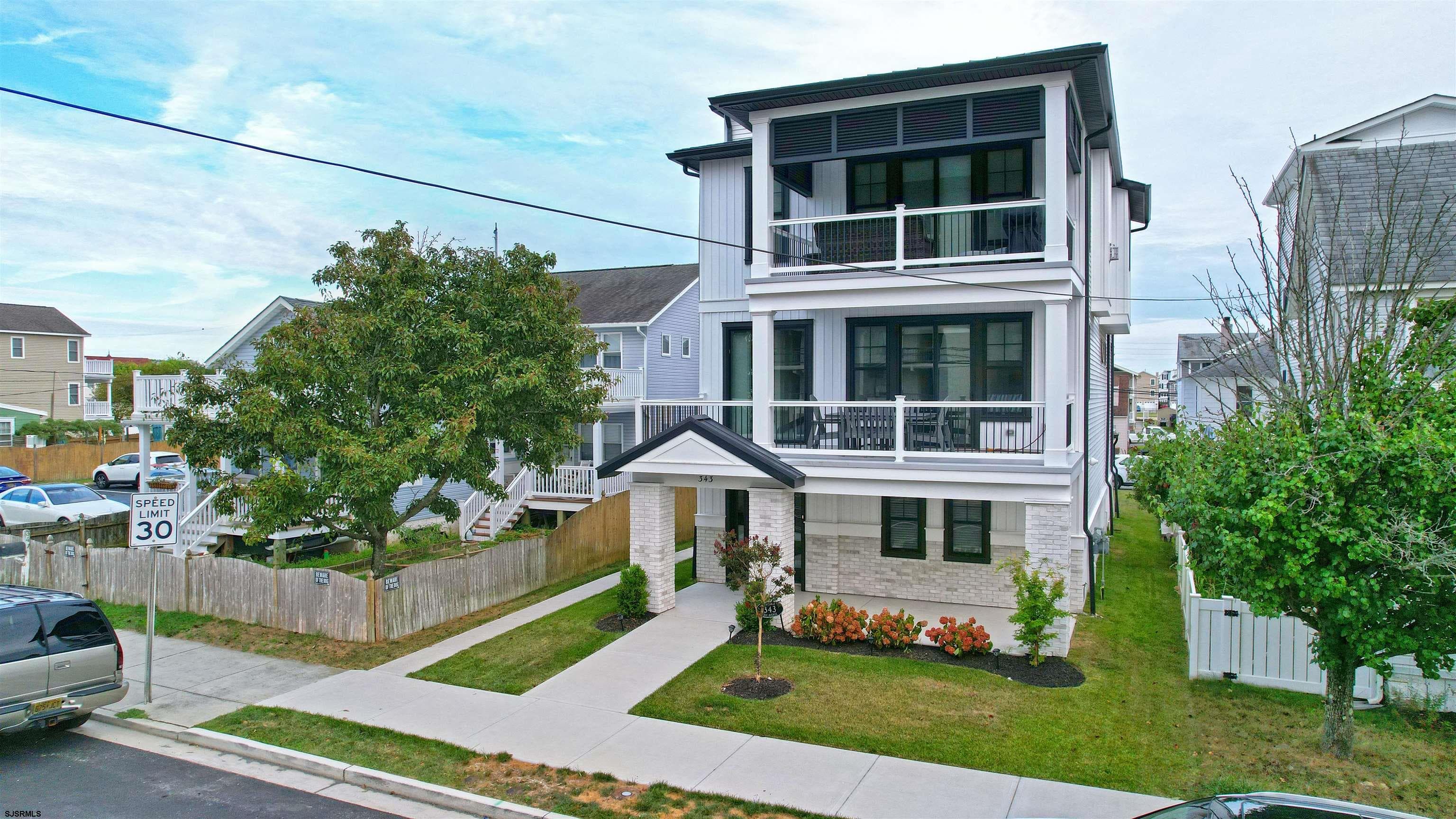 Home built by Diamante Homes at 343 BAY AVE