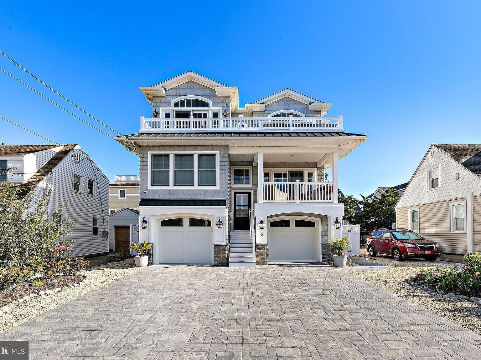 Home built by Dolphin Homes at 5 E LOUISIANA AVE