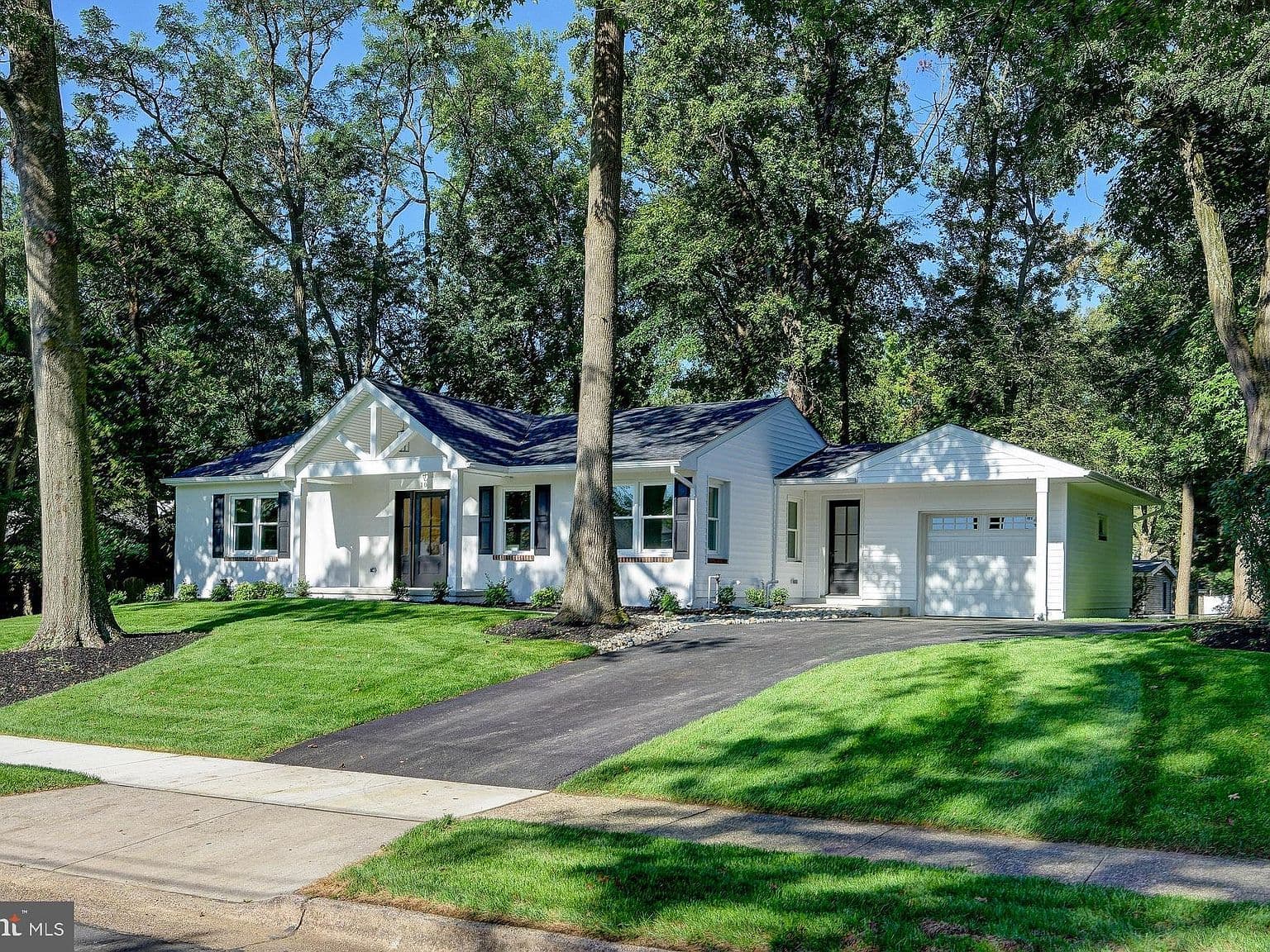 Home built by Kelly Builders & Developers at 18 WHITMAN AVE