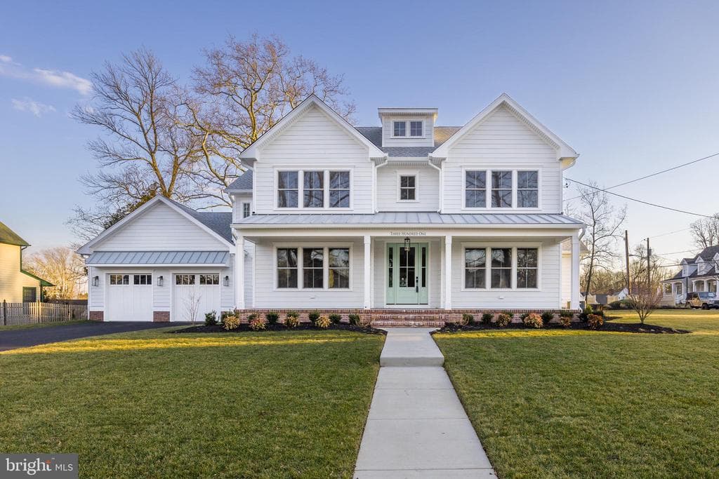 Home built by Kelly Builders & Developers at 301 CENTRE ST