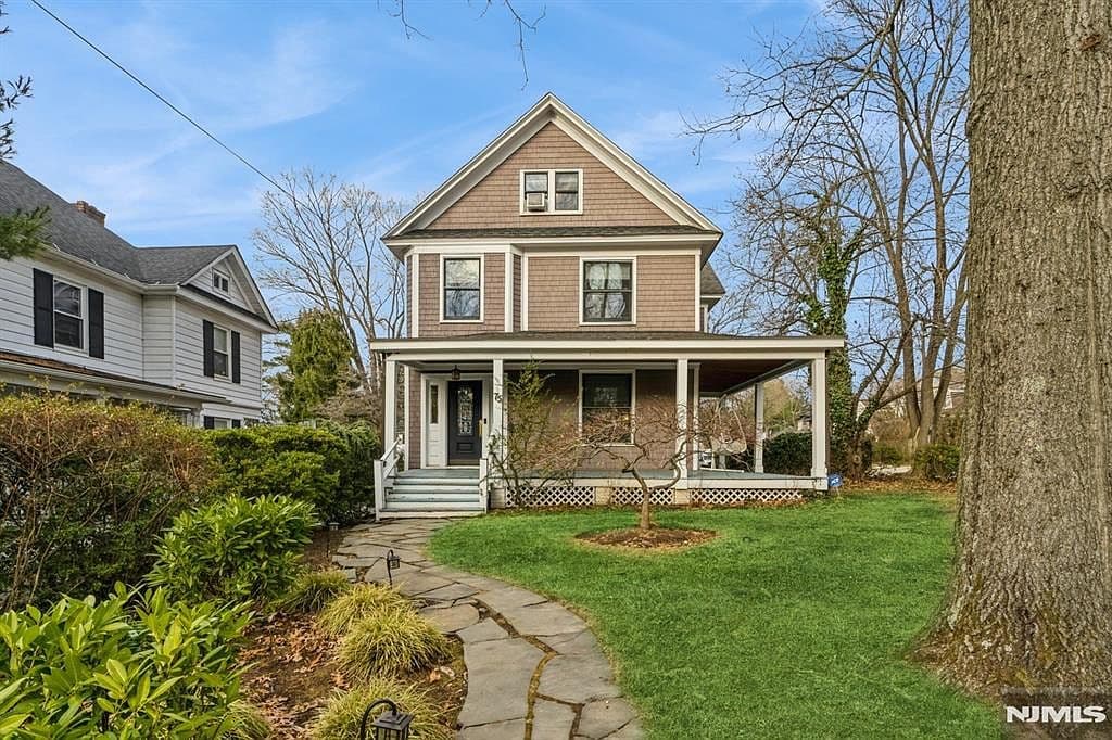 Home built by The Moka Method