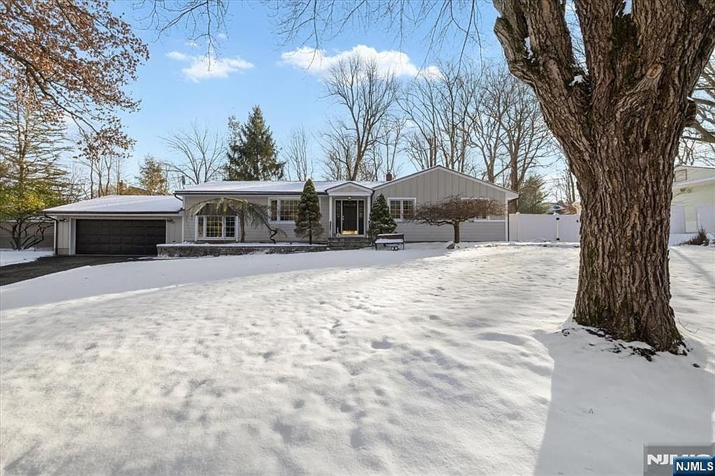 Home built by Chiellini Construction at 619 SARGENT RD