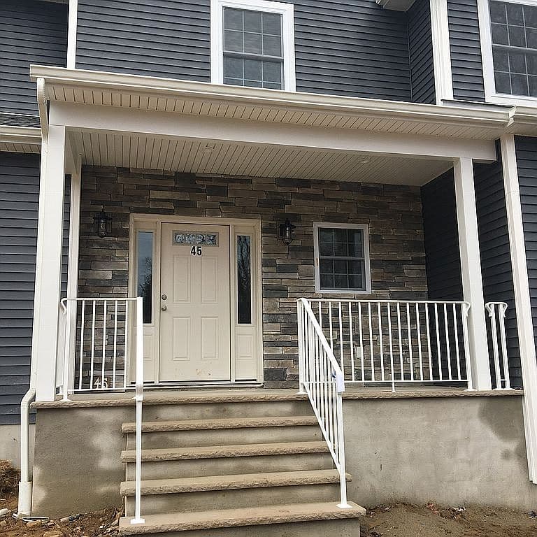 Home built by Coveney Construction at 5 MICHAEL RD