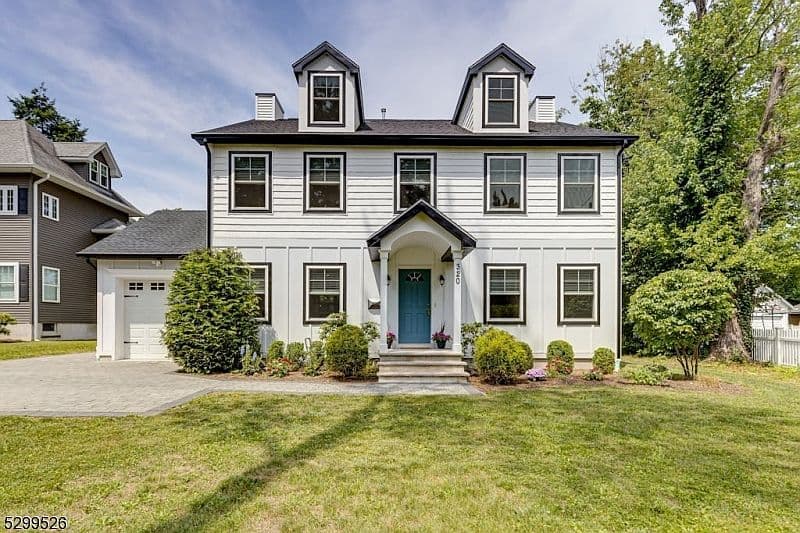 Home built by Needle Point Homes