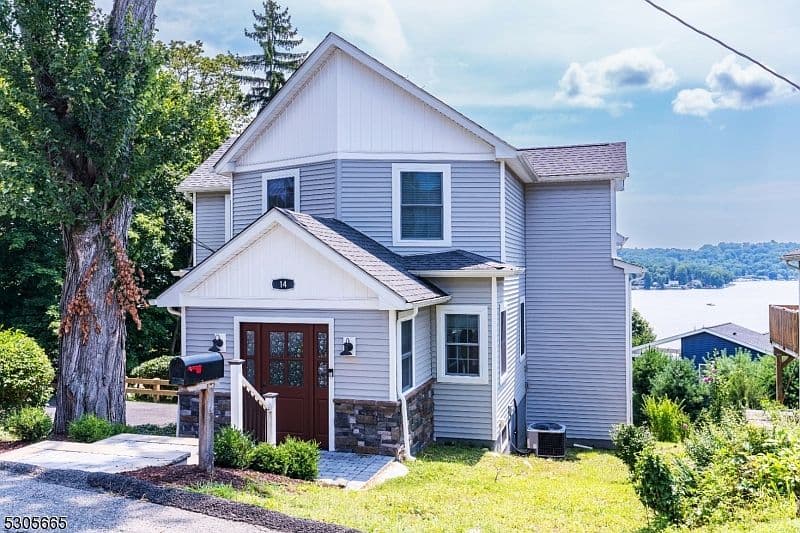 Home built by Heritage Homes at 14 ZEEK WAY