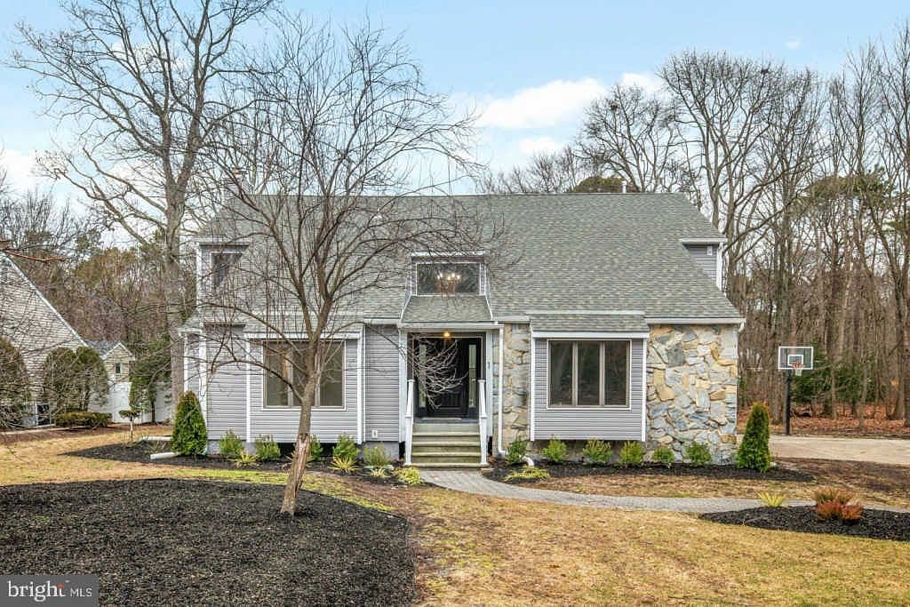 Home built by Herrington Homes at 1 ALTON AVE