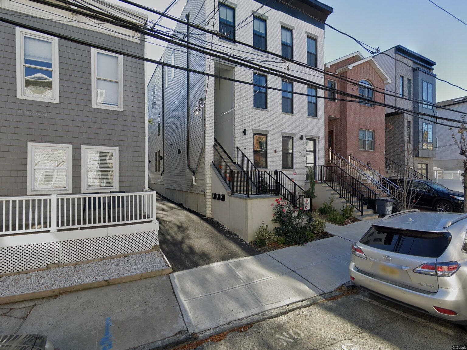 Home built by Manhattan Building Company at 9 MANHATTAN AVE