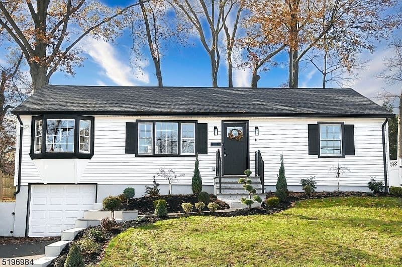 Home built by Maramark Builders at 15 LINDA LN