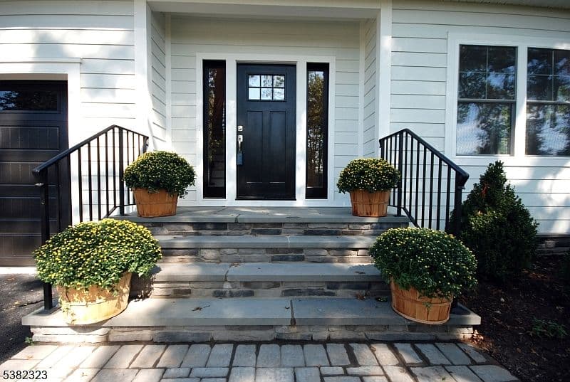 Home built by Newstar Homes at 11 EARL PL