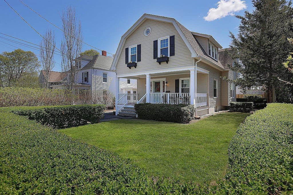Home built by Somerset Hills Builders at 7 DOBBS ST