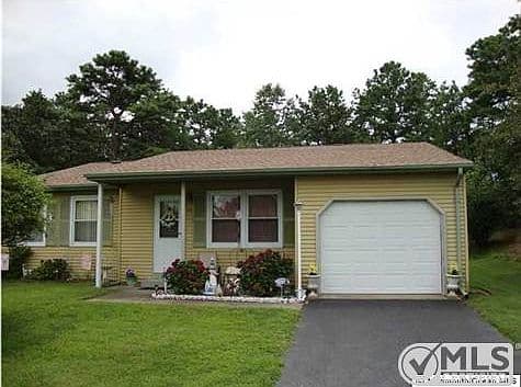 Home built by Wrazen Homes at 14 CHURCHILL RD