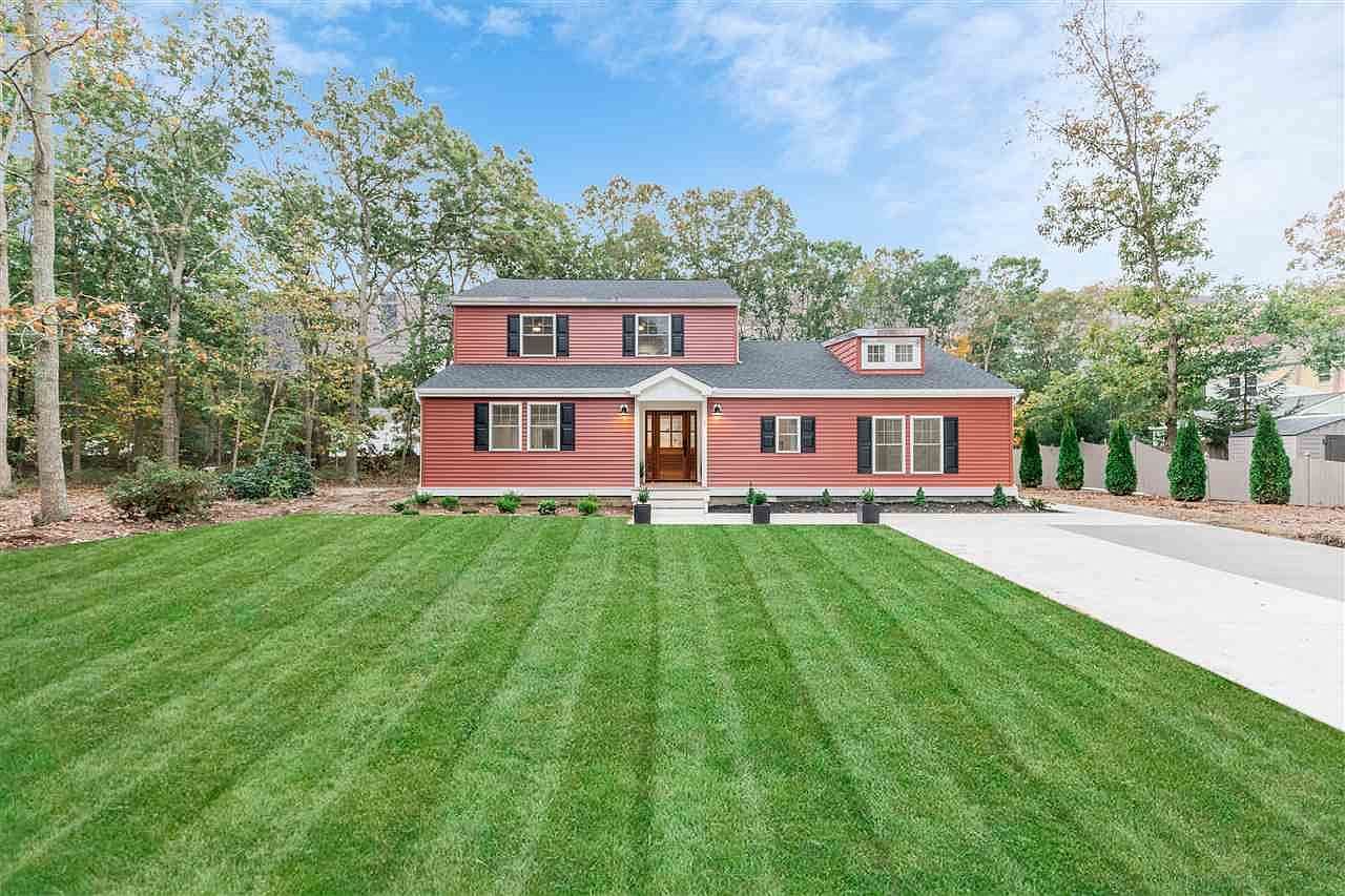 Home built by Sea Haven Homes at 3 DAROTT DR