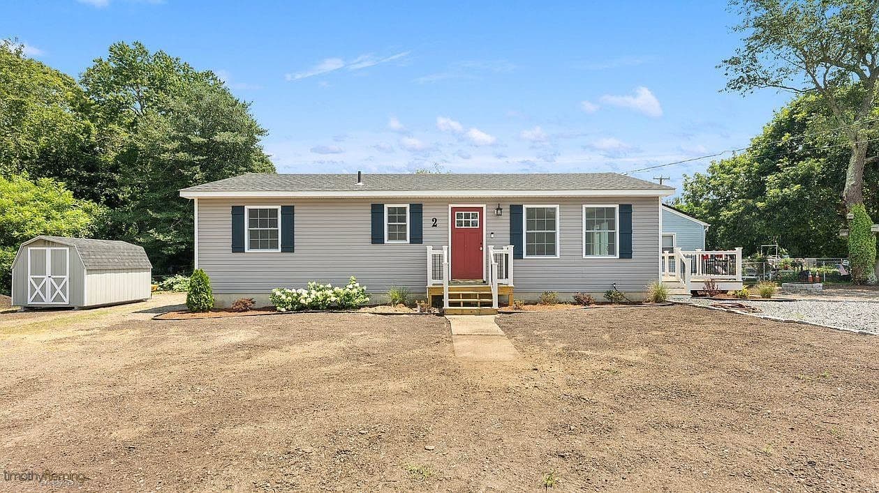 Home built by Sea Haven Homes at 2 N GEORGE ST