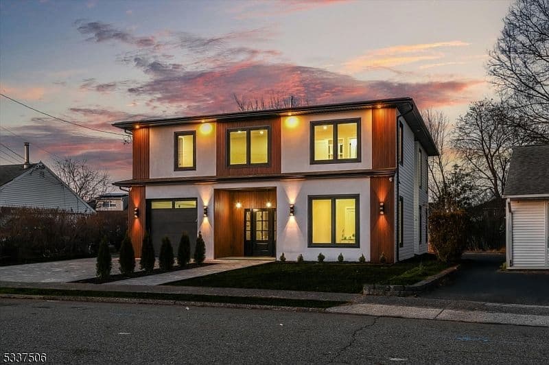 Home built by Tailor Brothers Construction at 44 HOFFMAN AVE