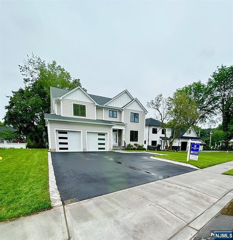 Home built by Alliotts Construction at 414 TAPPAN RD