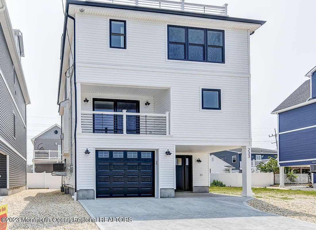 Home built by Family Five Homes & Custom Builders at 233 DEWEY ST