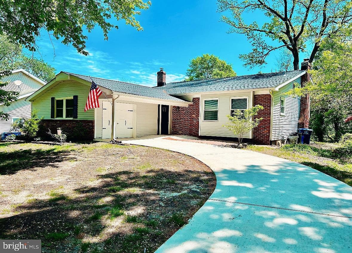 Home built by Shore Properties Development Company at 123 RAMBLEWOOD PKWY