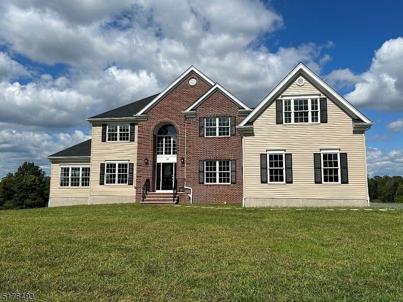 Home built by Country Classics