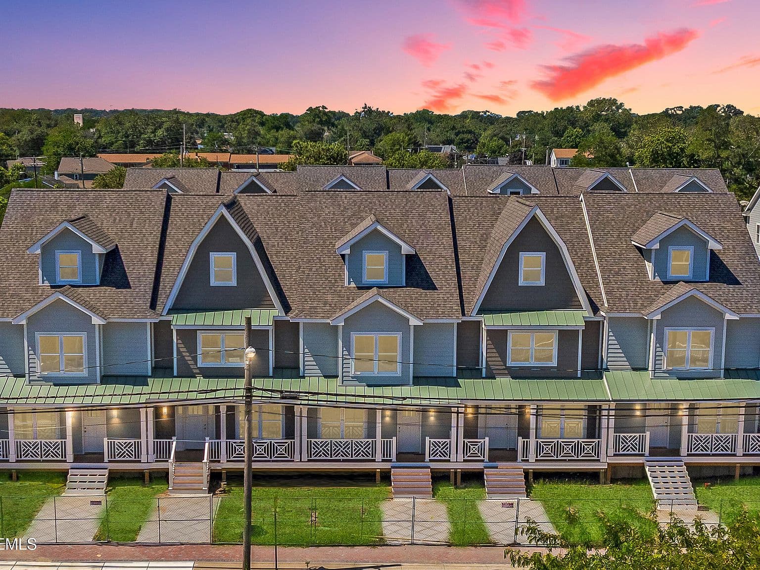 Home built by Avon Builders